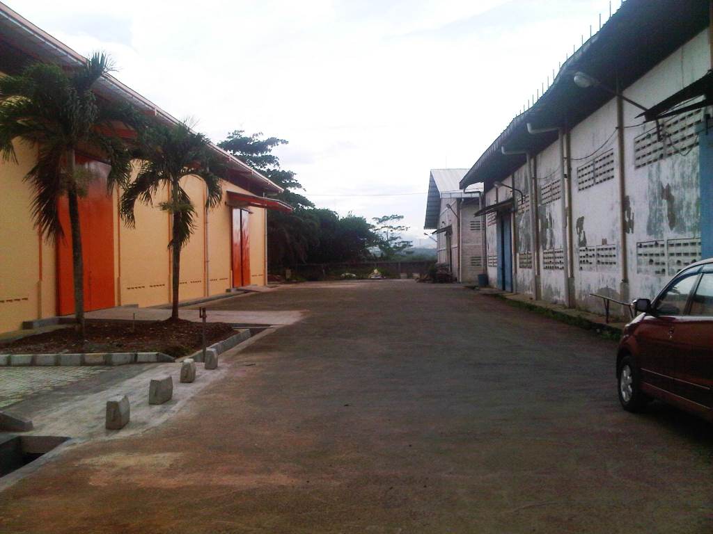 Warehouse Dana Wijaya Nusa Gunung Putri photo 2